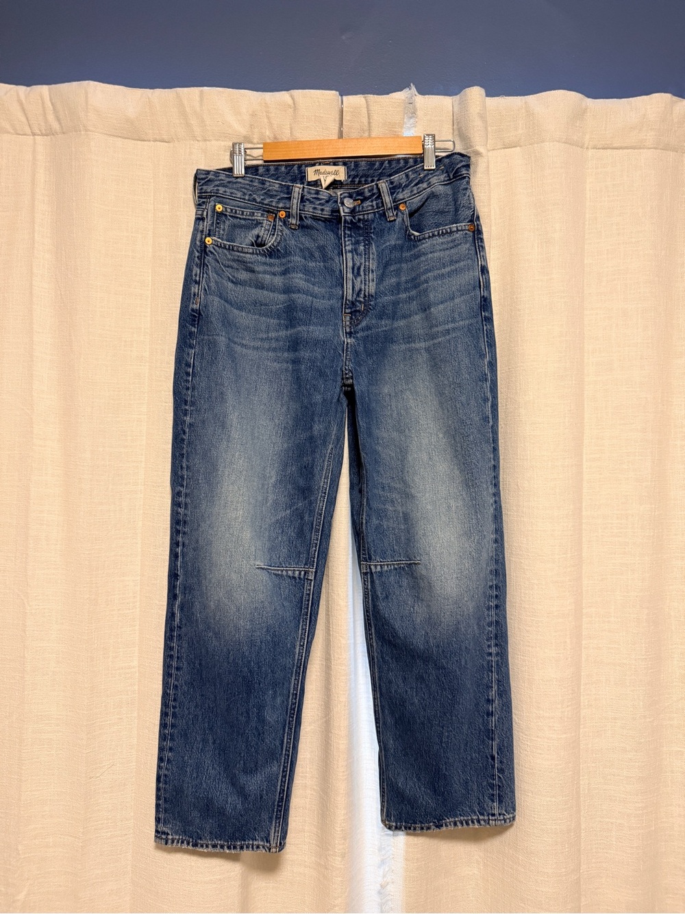 Madewell Women’s Darted Barrel Jeans - Classic Washed Denim